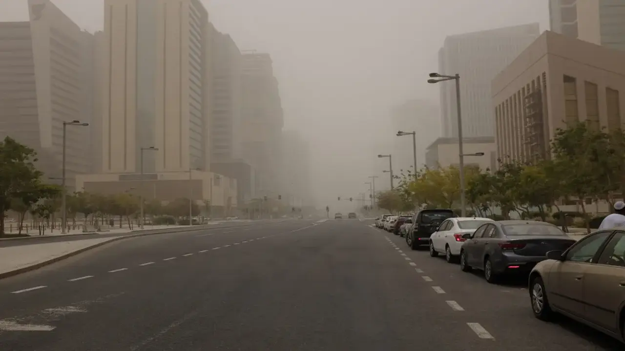الأرصاد تنبه من تدني الرؤية على الساحل خلال الليلة المقبلة